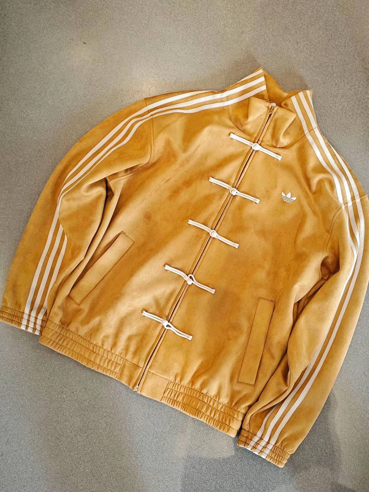 Dynasty loop streetwear jacket with Chinese button closure
